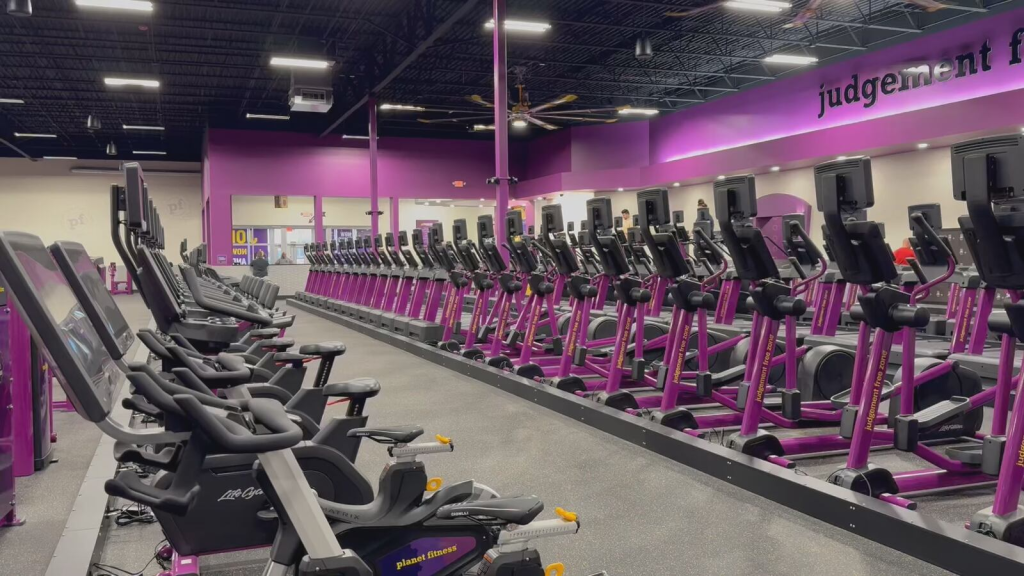 Planet Fitness workout area